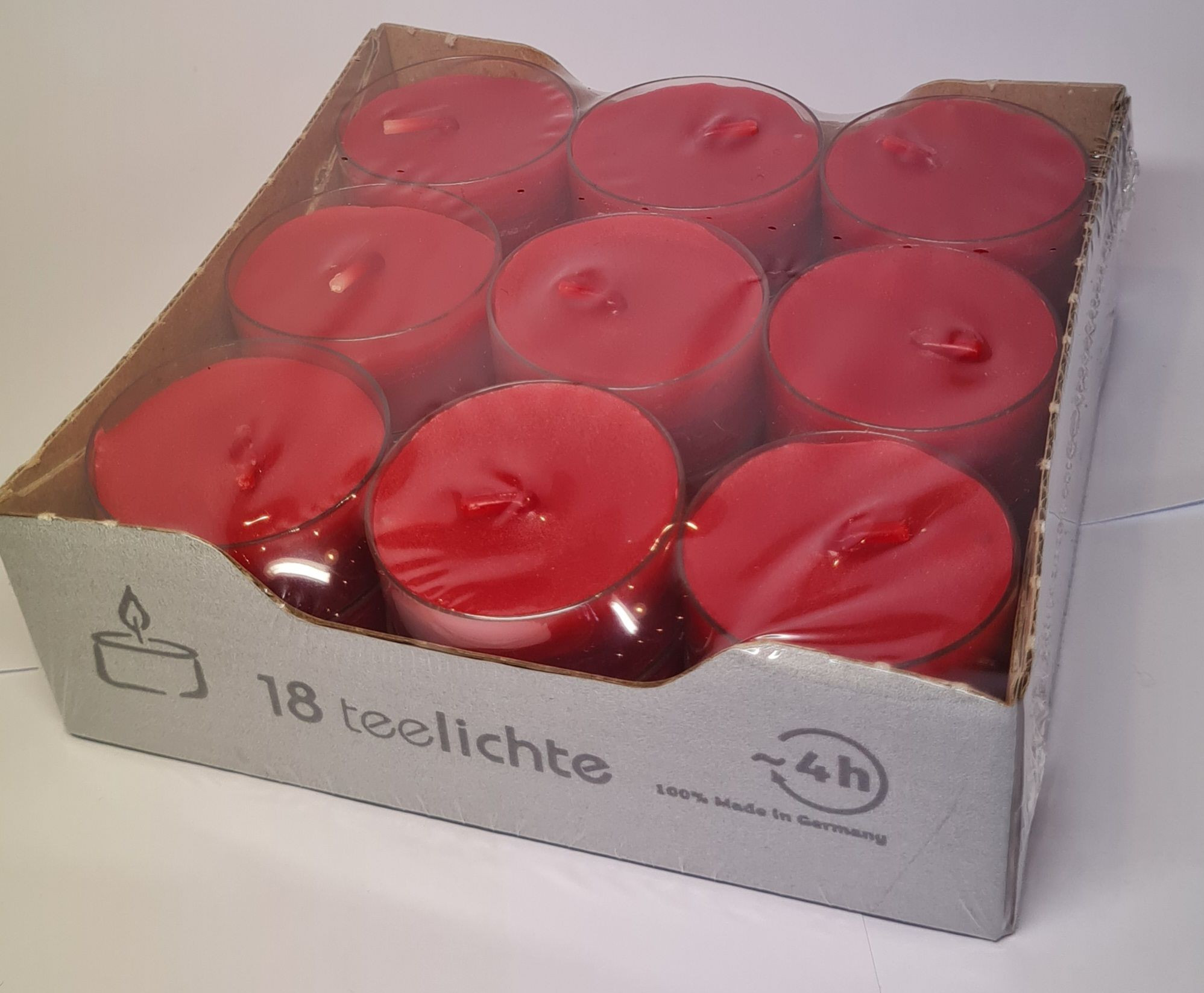 18 Teelichte durchgefärbt rubin